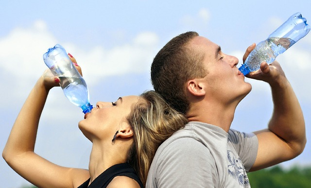 Does Drinking Water Help Acid Reflux? 