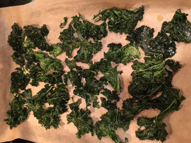 kale chips on tray