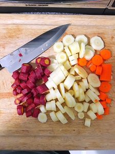 Low FODMAP Carrot Soup_chopped carrots